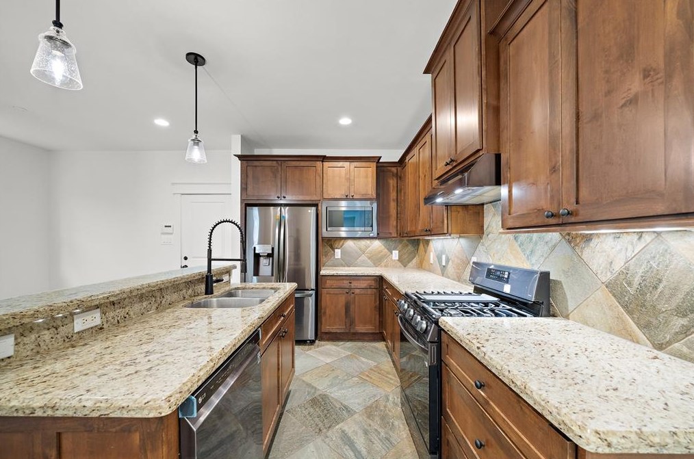 4408 Dickson St, Houston, TX 77007