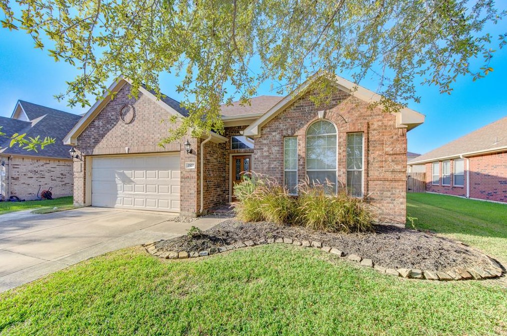 2522 Goldeneye Ln, League City, TX 77573