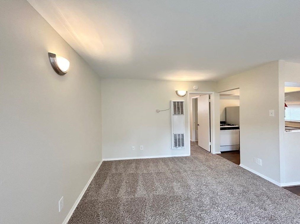 3629 N Macgregor Way #34, Houston, TX 77004