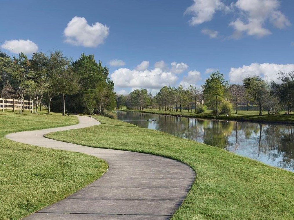 1918 Creekside Park Dr, Houston TX  exterior