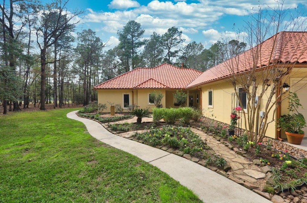 17336 Northcrest Cir, Roman Forest, TX 77357-4710
