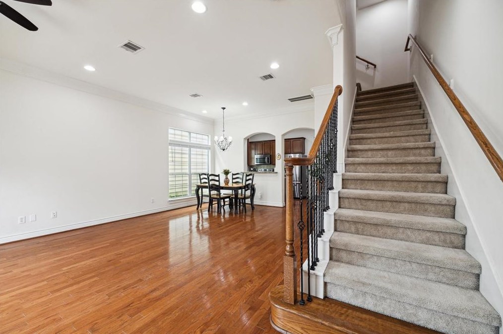 9013 Bayview Cove Dr, Houston, TX 77054-1034