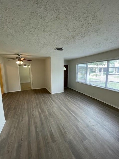 8557 Forum Dr, Houston TX  77055-2331 exterior