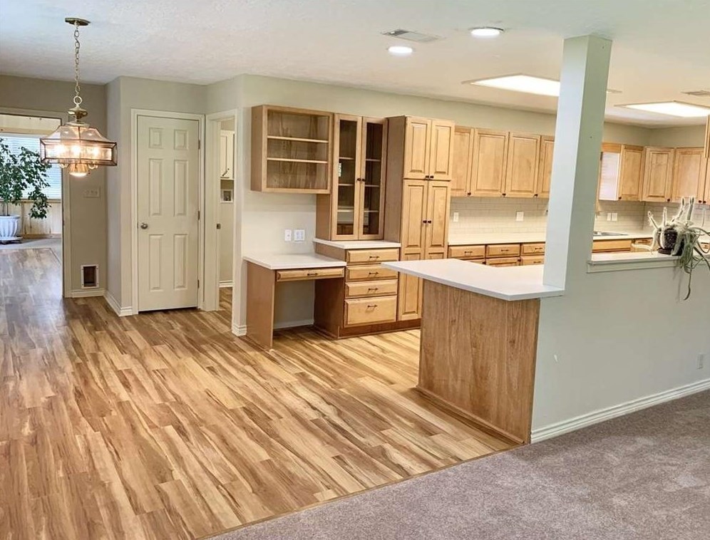 2570 Roosevelt St, Lakeview, TX 77662