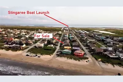 956 S Redfish Street, Crystal Beach, TX 77650 - Photo 2