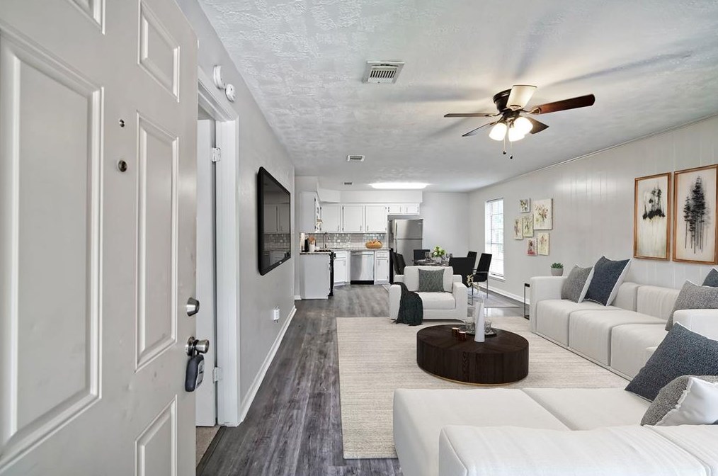 308 Lawrence St #a, Tomball, TX 77375