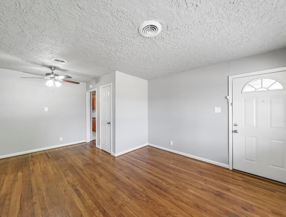 1013 Lindsey Dr, Richmond, TX 77471