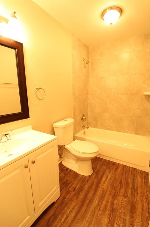 9919 Mill Shadow Dr, Houston, TX 77070