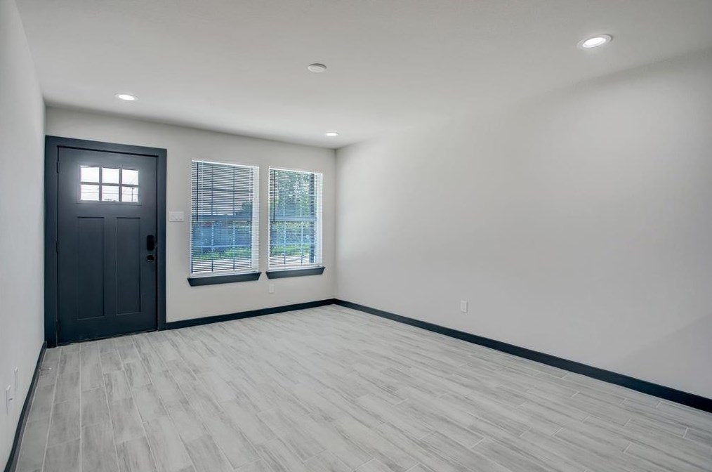 3448 Elgin St #6, Houston, TX 77004