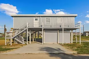 1019 Treaty Dr, Surfside Beach, TX 77541 - Photo 2