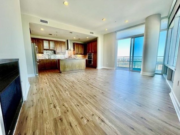 2929 Weslayan St #3201, Houston, TX 77027