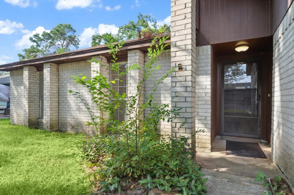 24106 Lone Elm Dr, Spring, TX 77373