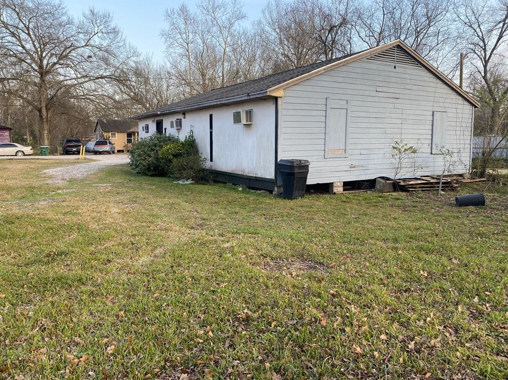 7323 Sandle St, Houston TX 77088-7141 exterior