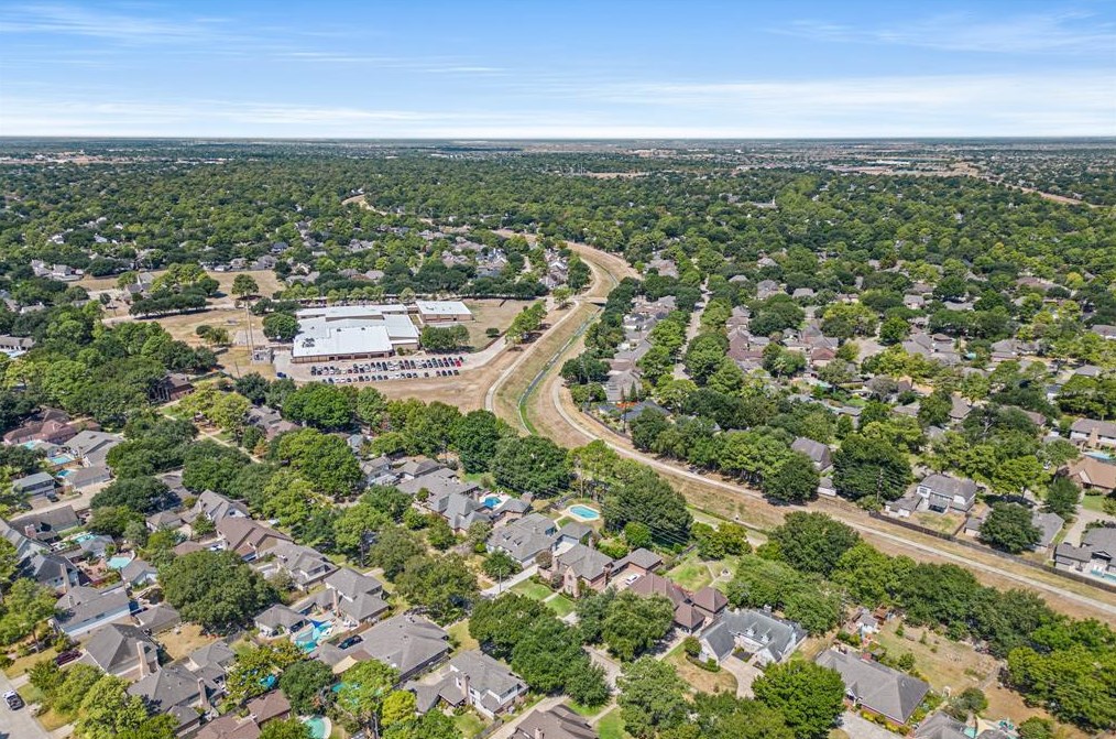 7619 Clb Lk Dr, Houston TX  77095-2645 exterior