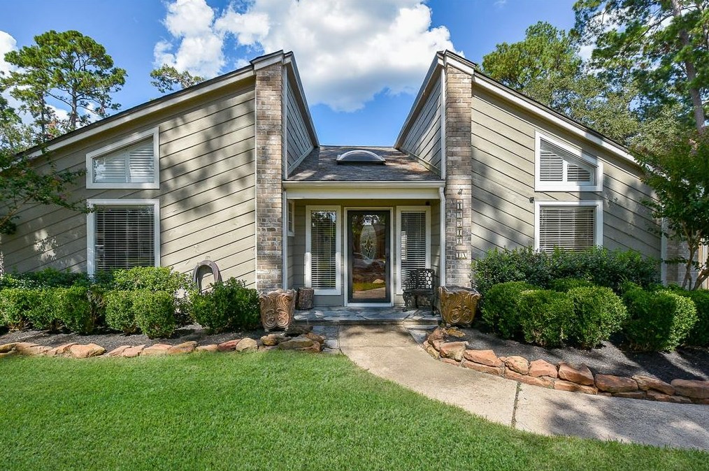 19518 Dianeshire Dr, Spring, TX 77388