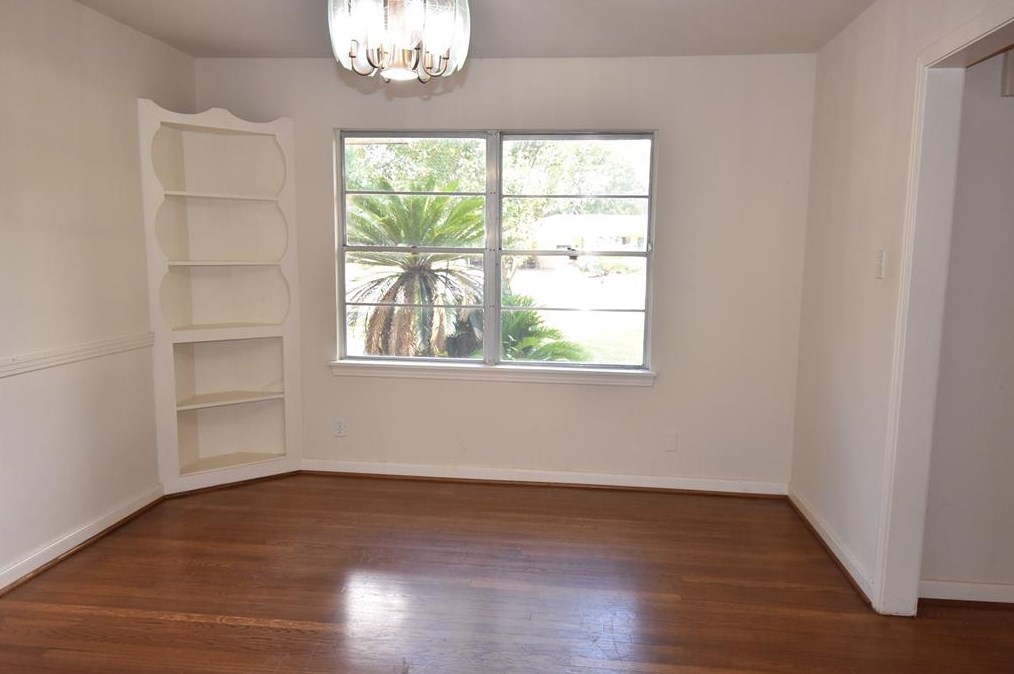 9313 Rosstown Way, Houston TX  77080-7415 exterior