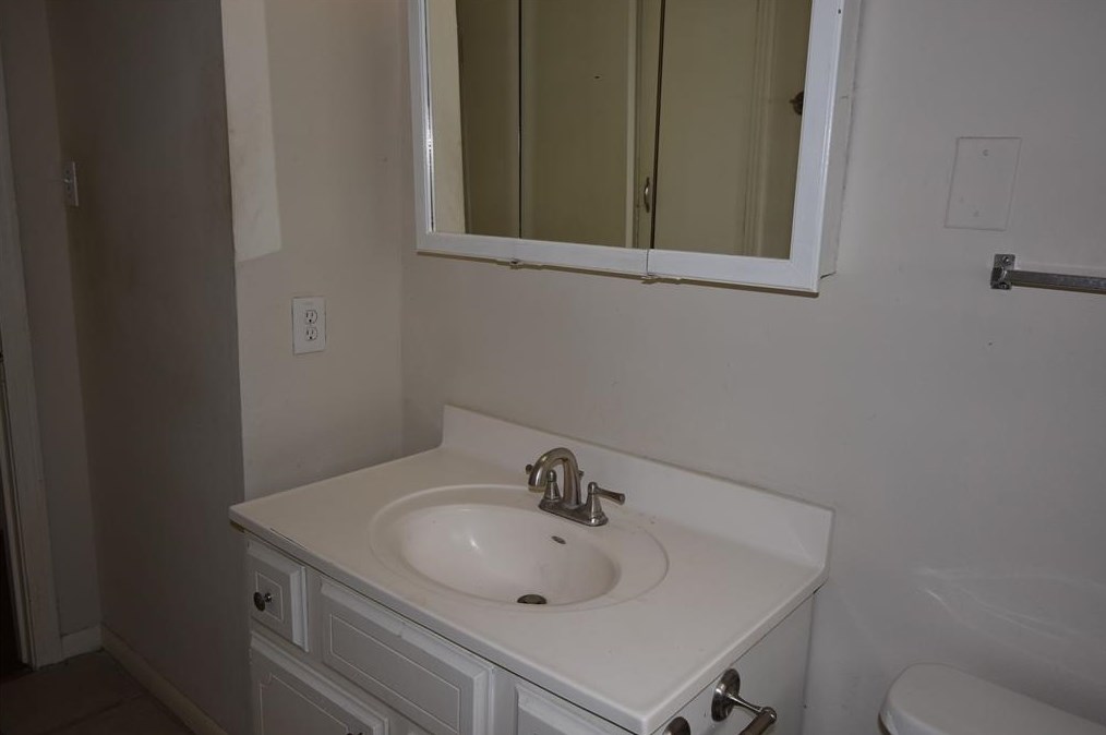 9313 Rosstown Way, Houston TX  77080-7415 exterior