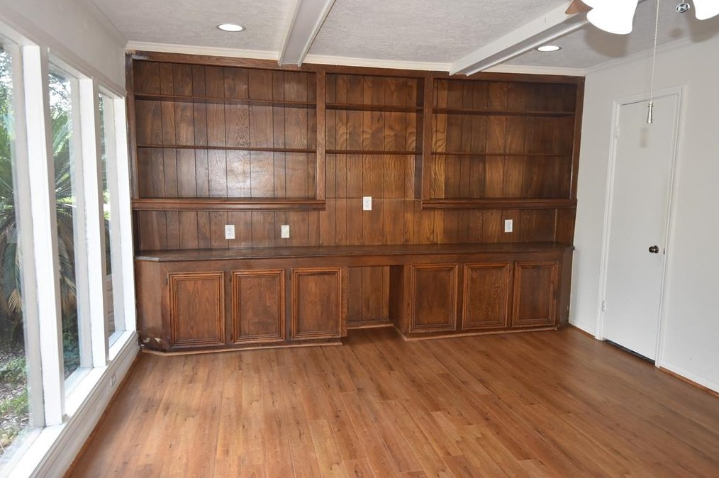 9313 Rosstown Way, Houston TX  77080-7415 exterior