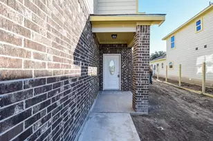 12206 Heather Flower Ln, Houston, TX 77014 - Photo 2