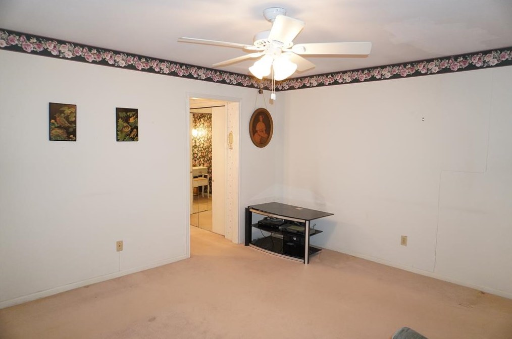 7927 Braesview Ln, Houston TX  77071-1121 exterior