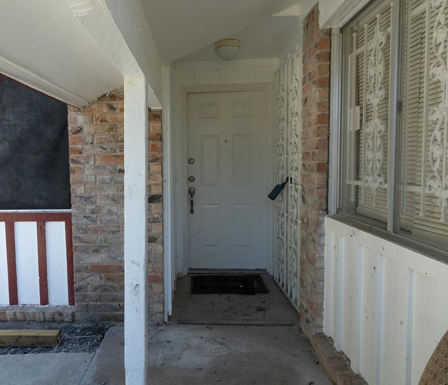 11214 Sandstone St, Houston TX  77036-6132 exterior