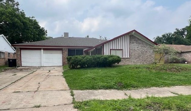 11214 Sandstone St, Houston TX  77036-6132 exterior