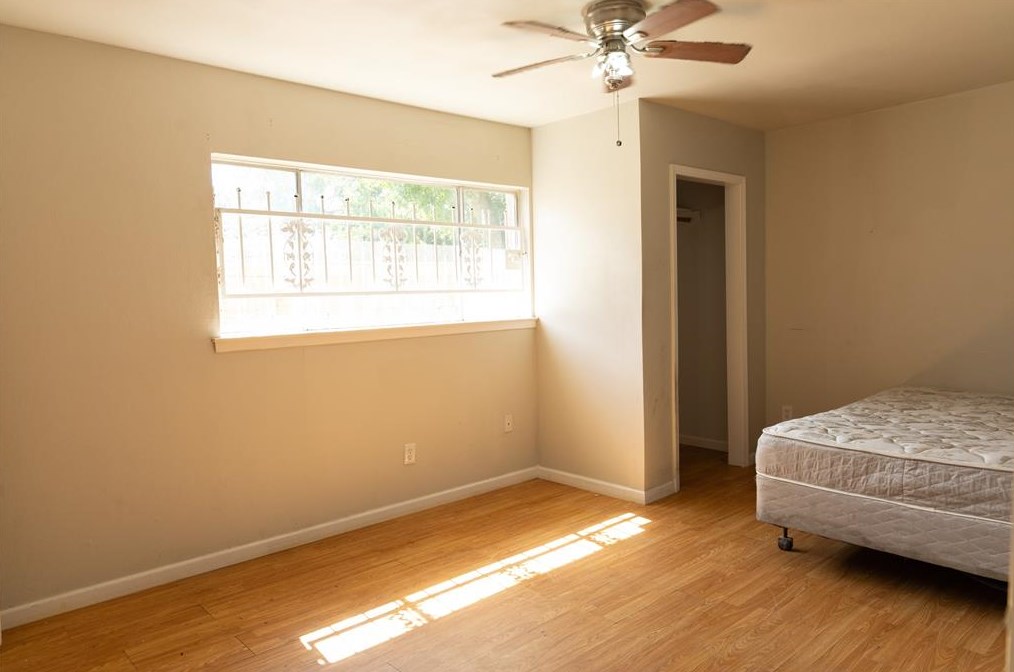 11214 Sandstone St, Houston TX  77036-6132 exterior