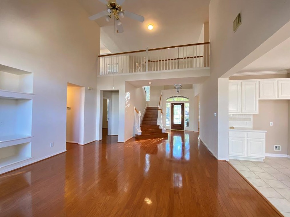 3211 Pleasant Cove Ct, Houston, TX 77059