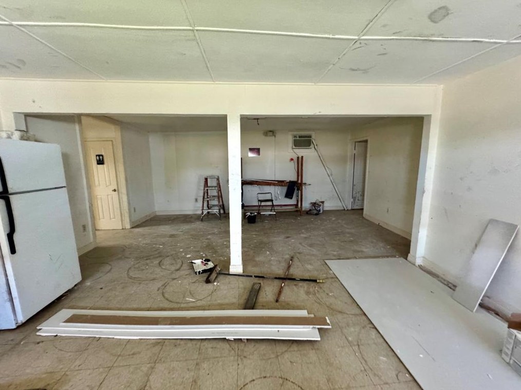 1932 Strawberry Rd, Pasadena TX 77502-3937 exterior