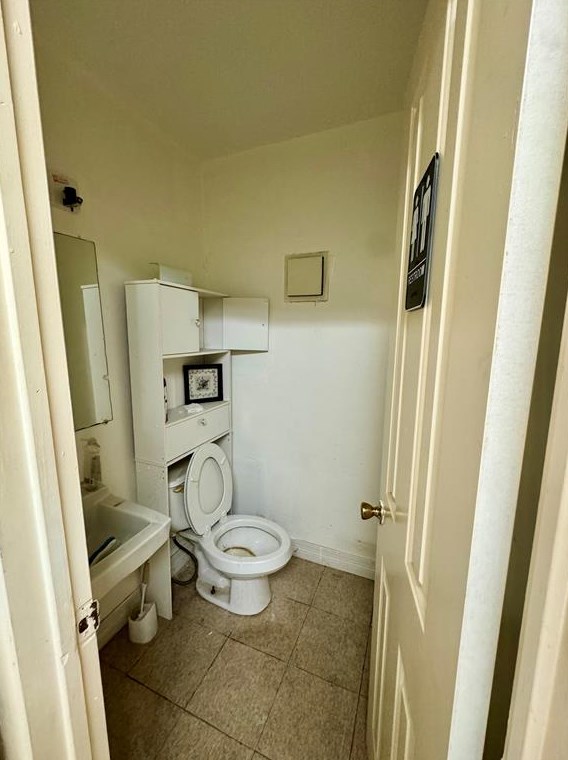 1932 Strawberry Rd, Pasadena TX 77502-3937 exterior