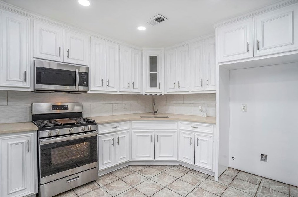 4923 Falvey St, Houston TX  77017-4960 exterior