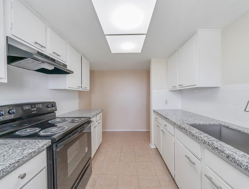 11315 Beechnut St, Houston, TX 77072