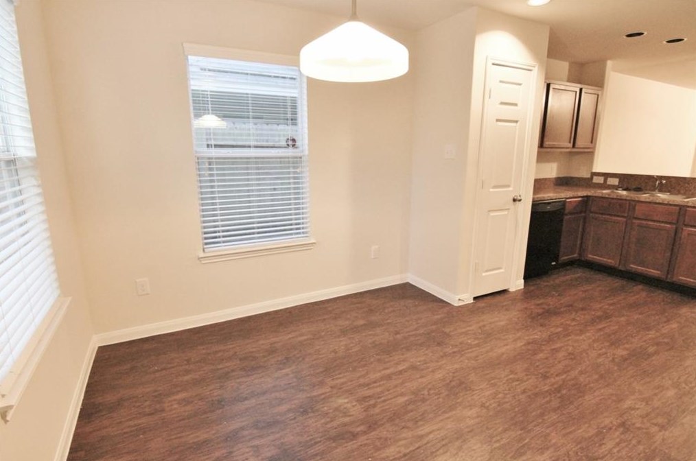 4343 Richmeadow Dr, Houston TX  77048-5589 exterior