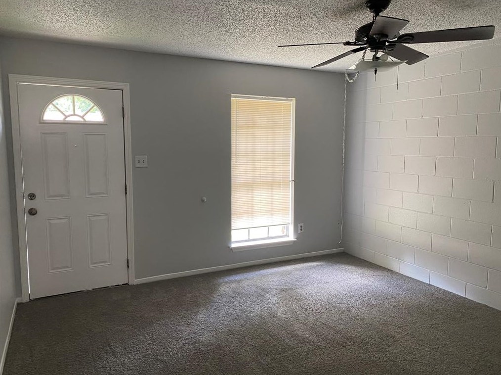 143 Emerald Dr, Richwood, TX 77531
