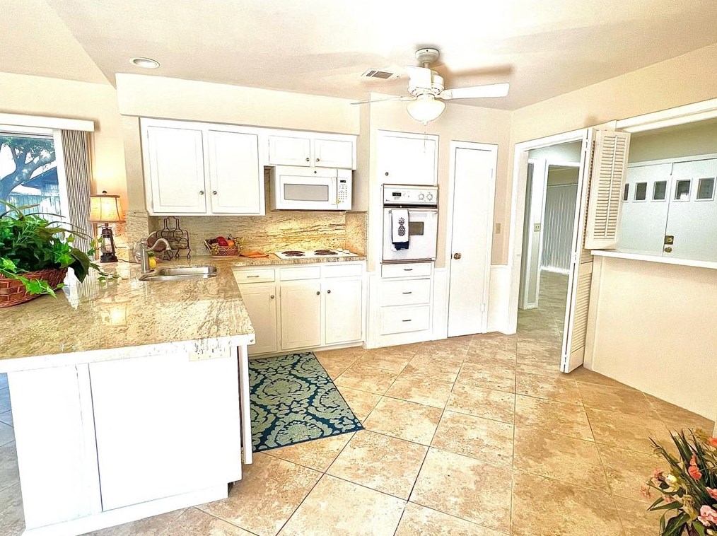 5812 Fairdale, Houston, TX 77057