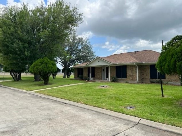 2004 Texoma St, Baytown, TX 77520-4368