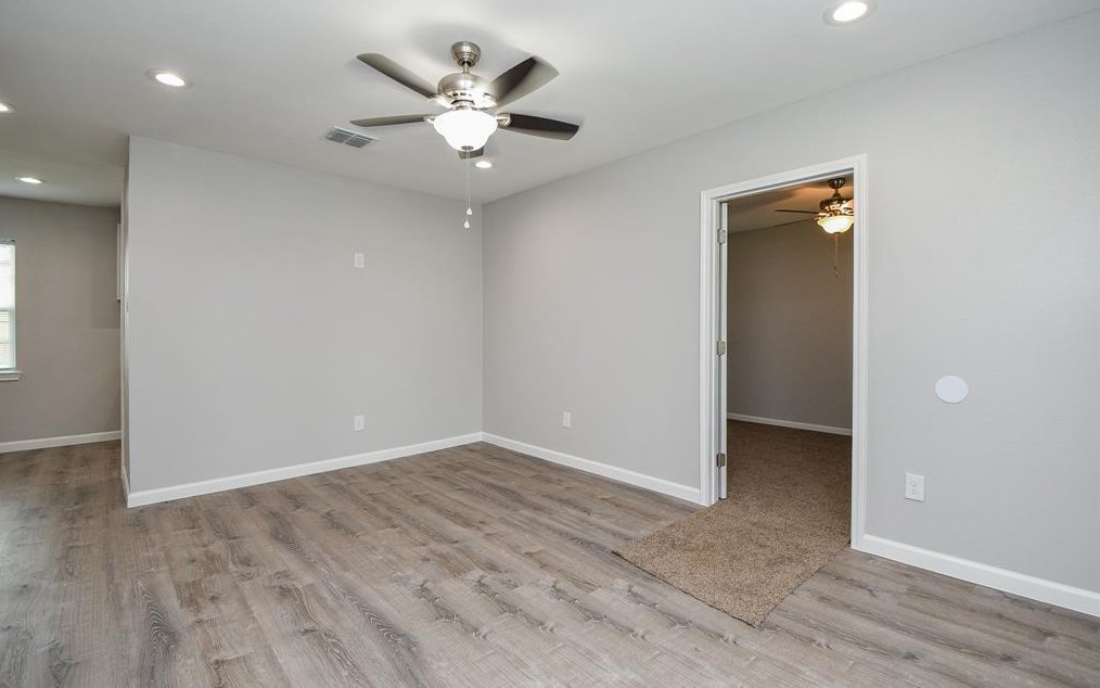 2330 Brea Crest St, Houston TX  77093-1908 exterior
