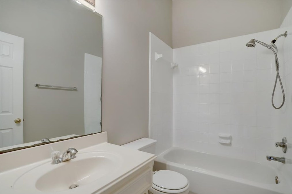 12622 Mardi Gras Dr, Houston TX  77014-2483 exterior