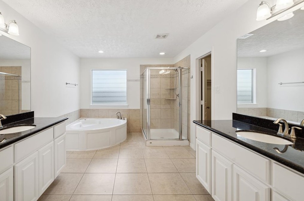 1613 15th St, Houston TX  77008-3731 exterior