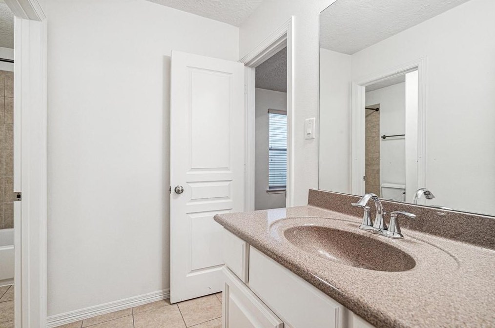 1613 15th St, Houston TX  77008-3731 exterior