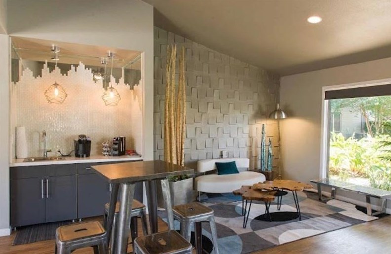 2400 S Loop W #516, Houston, TX 77054