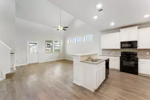 11511 Marci Ln, Willis, TX 77318 - Photo 6