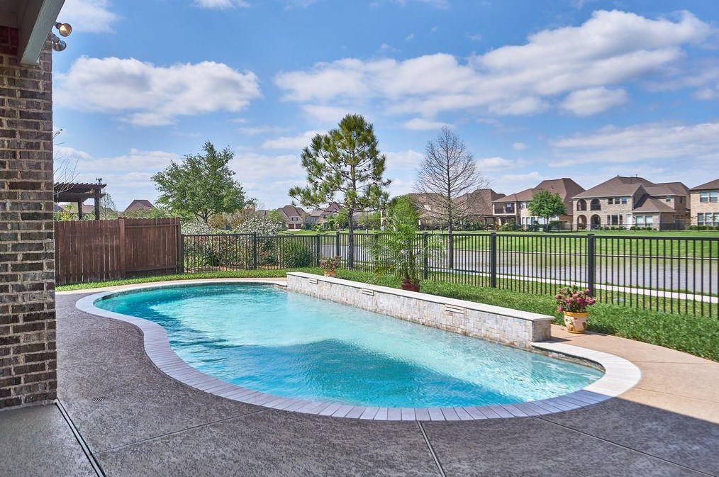 14430 Daly Dr, Houston, TX 77077