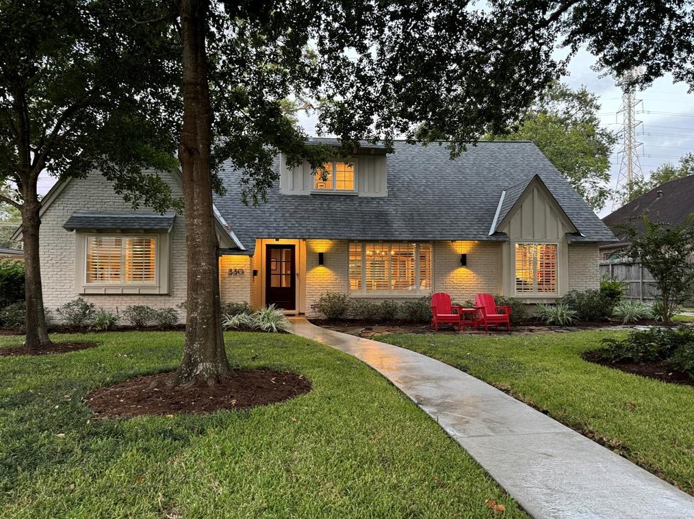 330 Wycliffe Dr, Houston TX  77043-3901 exterior