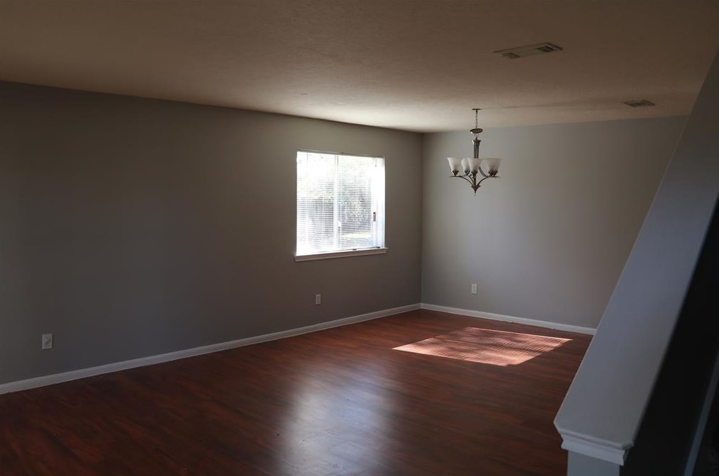 7800 Summer Place Dr, Humble, TX 77338