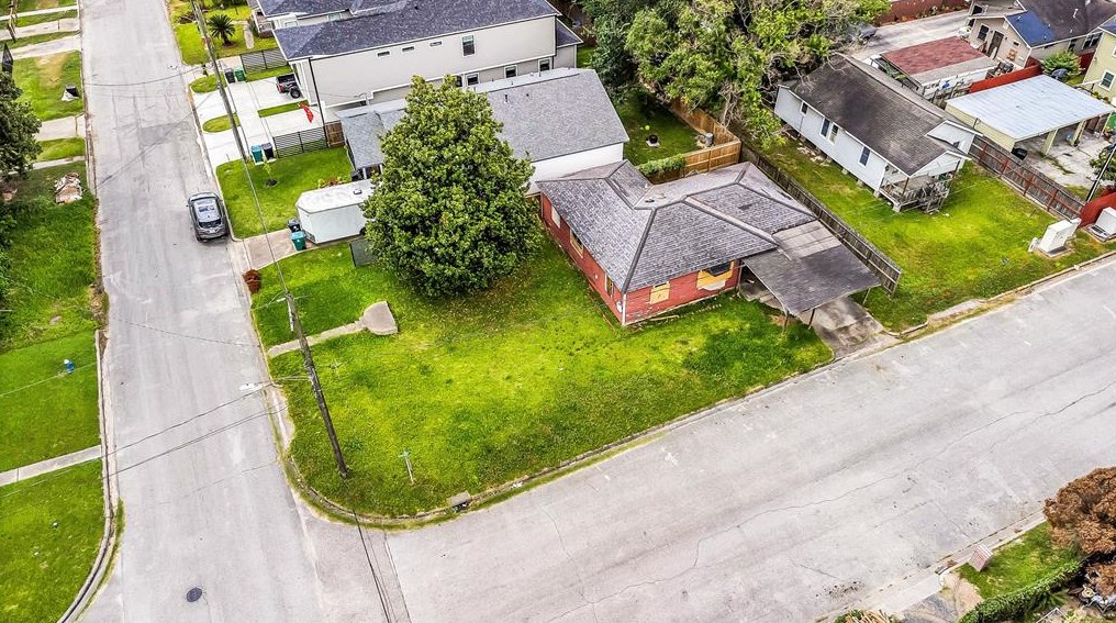 1214 English St, Houston TX  77009-1904 exterior