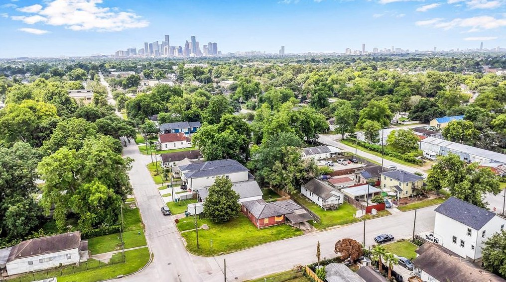 1214 English St, Houston TX  77009-1904 exterior