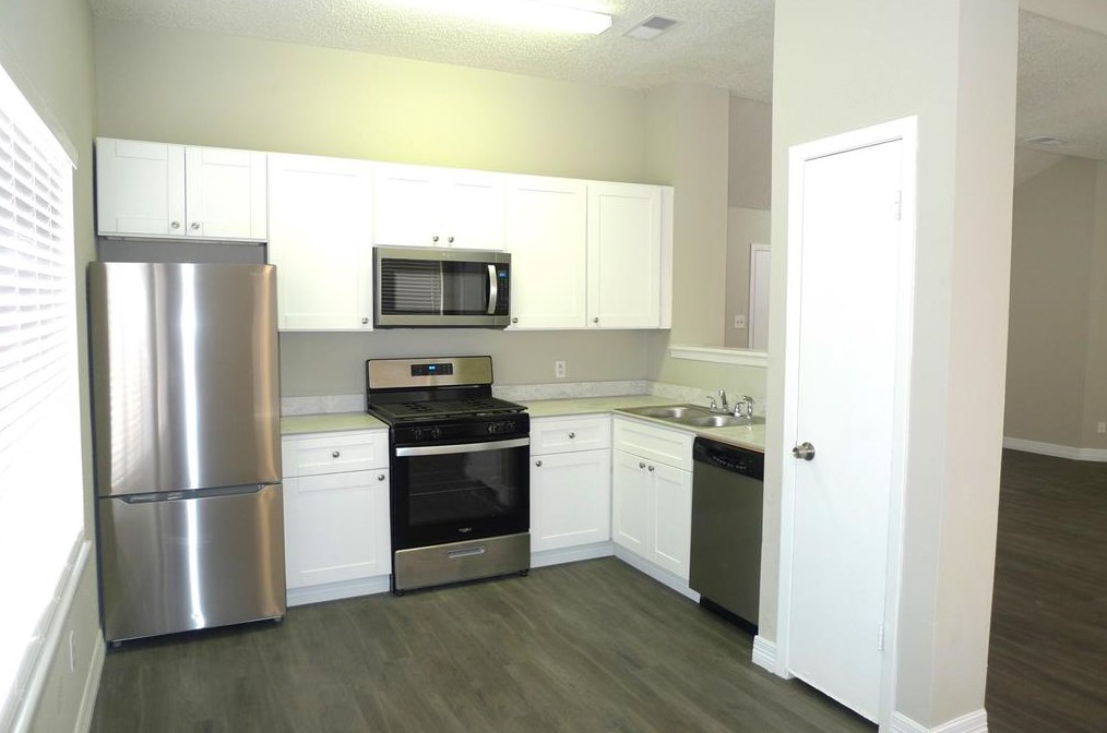 16602 Espinosa Dr, Houston TX  77083-2737 exterior