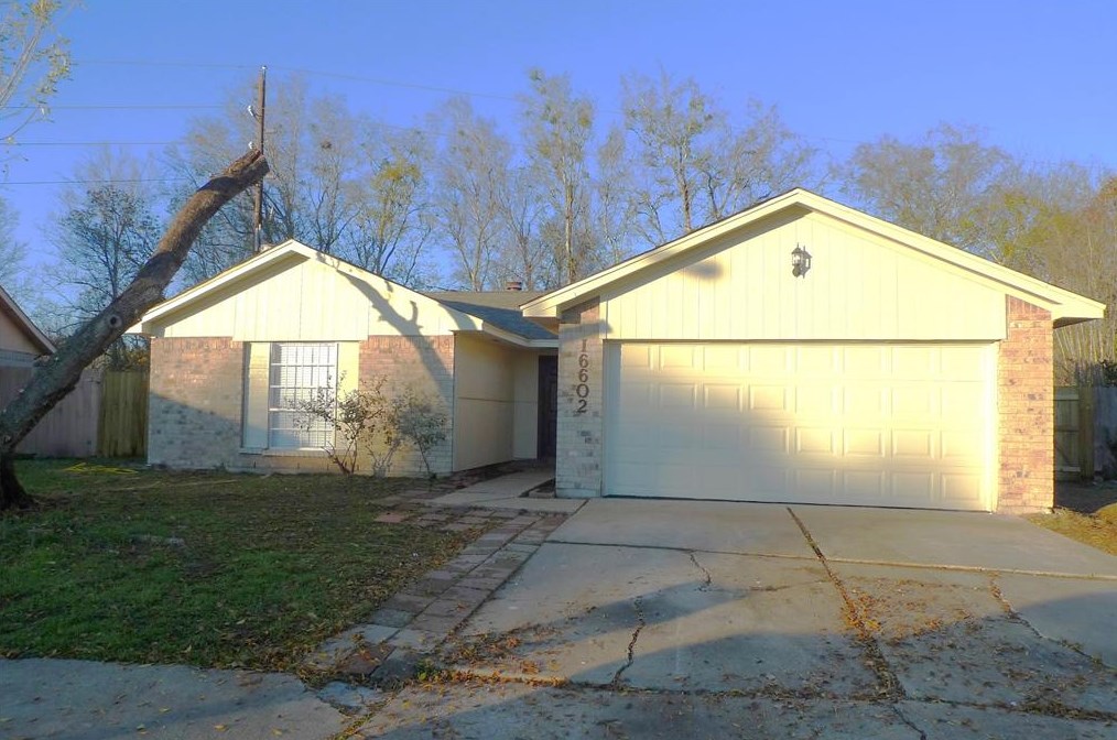 16602 Espinosa Dr, Houston, TX 77083