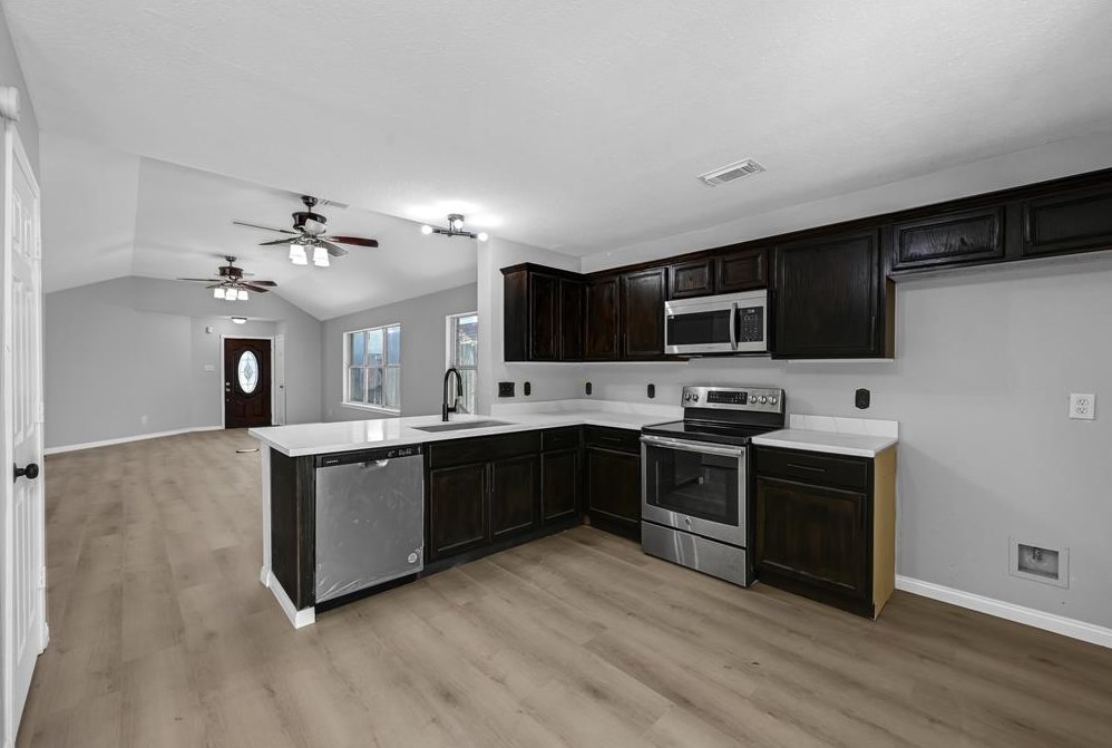 4726 Callery Crk Dr, Houston TX  77053-3118 exterior